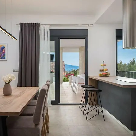 Marulovo Hills Villa *